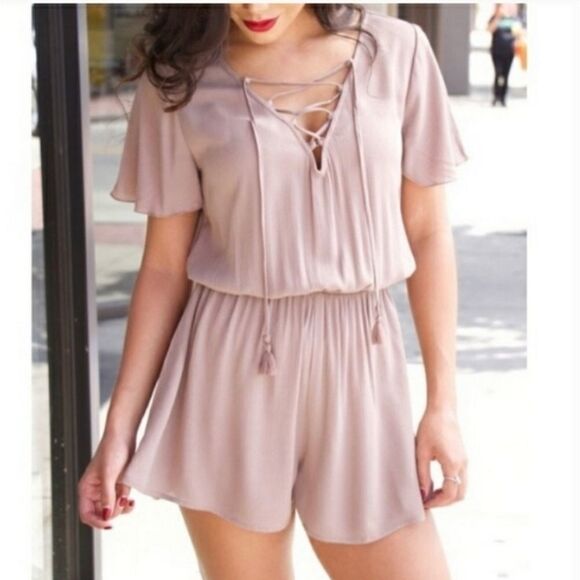 NWT Show Me Your MuMu Williamsburg Romper - Picture 1 of 12